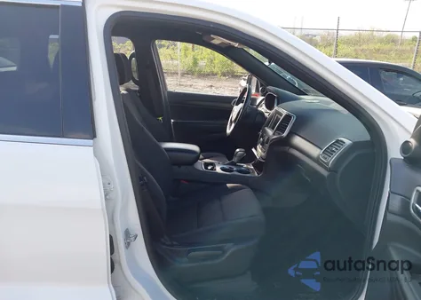 2020 Jeep Grand Cherokee Laredo E 4X4 from USA, damaged, VIN 1C4RJFAG4LC101676